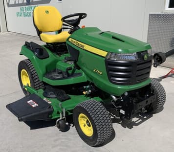 Main image John Deere X750